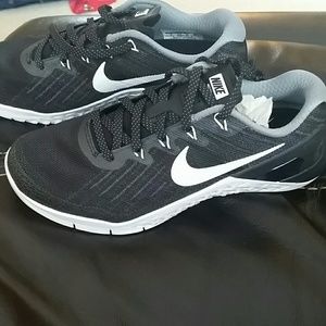 NWT Women's Nike Metcon 3 Size 8